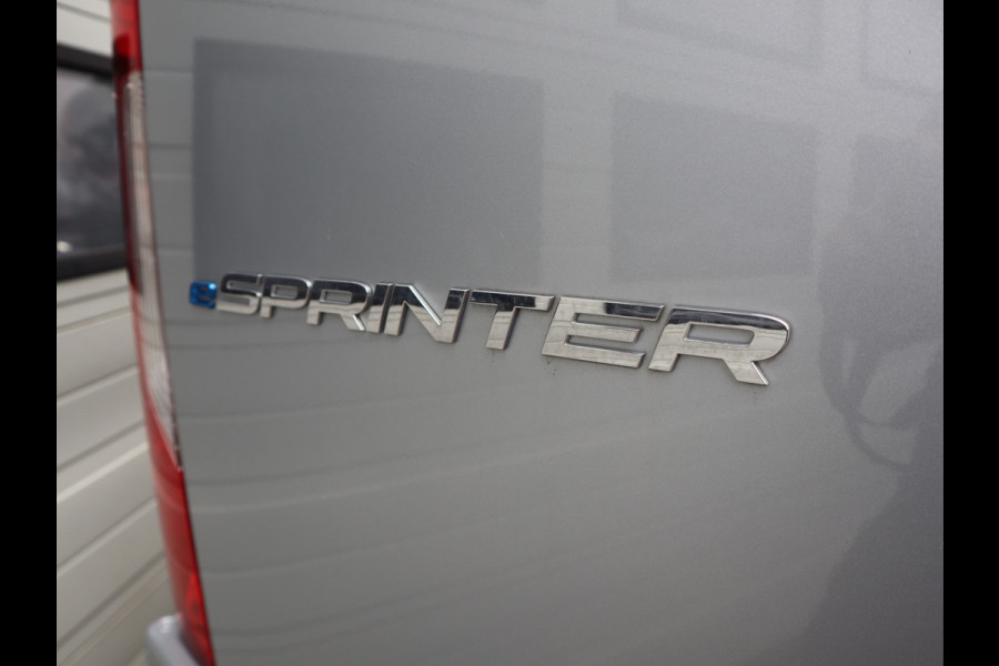 Mercedes-Benz eSprinter 314 RWD Achterwiel aandrijving + Snelladen - L2H2 - New Model - WLPT 181 km - LED - Vol Opties