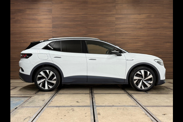 Volkswagen ID.4 First 77 kWh | Navi | Camera | Adaptive Cruise | 1st | Leder / Alcantara | Trekhaak | BTW-Auto | Carplay