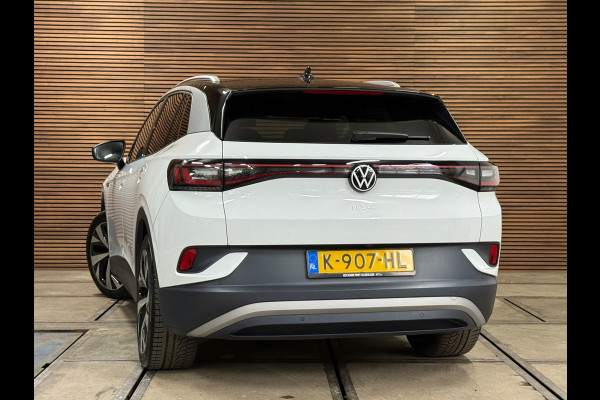 Volkswagen ID.4 First 77 kWh | Navi | Camera | Adaptive Cruise | 1st | Leder / Alcantara | Trekhaak | BTW-Auto | Carplay