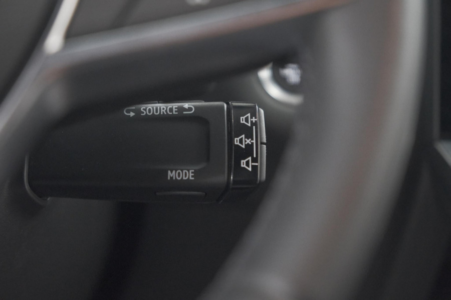 Renault Captur Mild Hybrid 160 EDC Techno | Camera | Navigatie | Apple Carplay | Pack Full Screen