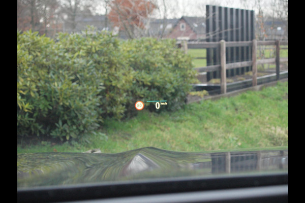 BMW iX3 High Executive 80 kWh | Panoramadak | 360 Camera | Harman Kardon | Head-up Display | Sfeerverlichting |