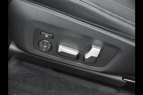 BMW iX3 High Executive 80 kWh | Panoramadak | 360 Camera | Harman Kardon | Head-up Display | Sfeerverlichting |