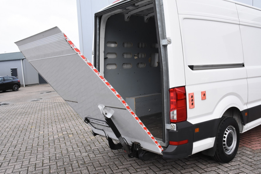 Volkswagen Crafter 30 2.0 TDI L3H3 Laadklep *1ste Eigenaar*Leer*Navigatie*
