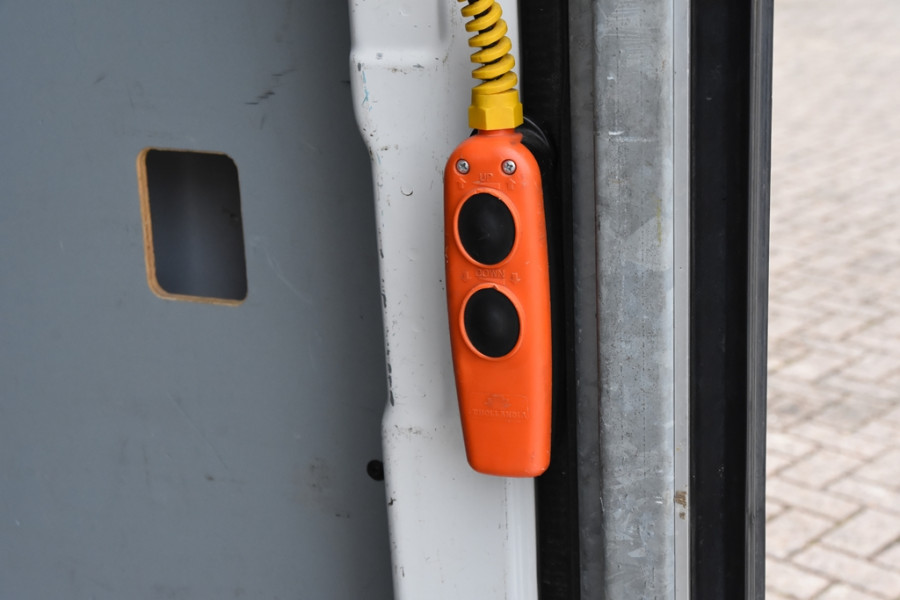 Volkswagen Crafter 30 2.0 TDI L3H3 Laadklep *1ste Eigenaar*Leer*Navigatie*