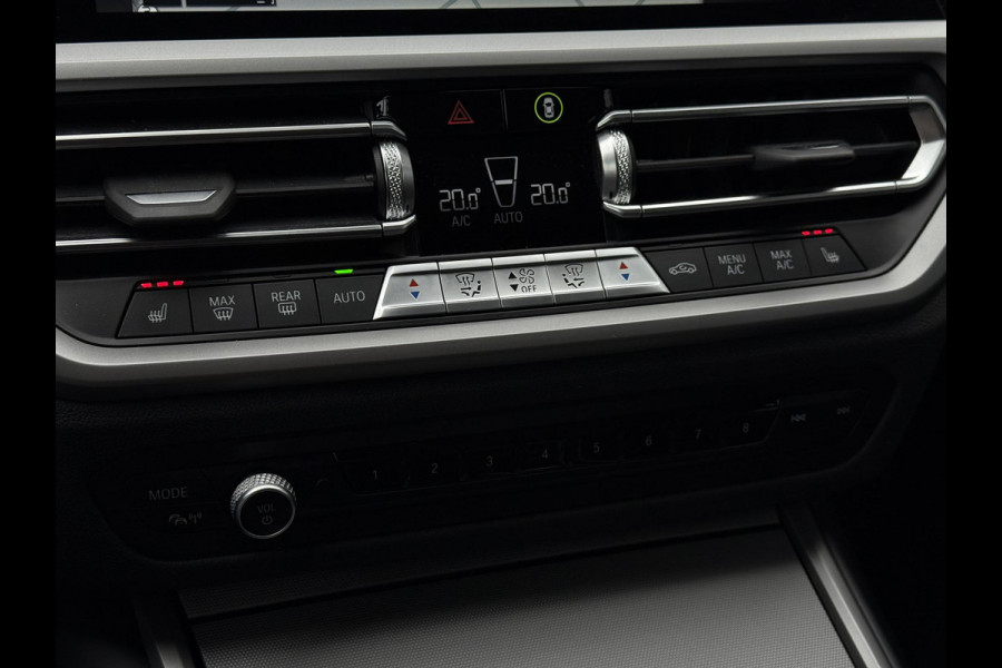 BMW 3 Serie Touring 320e Aut. Hybrid Executive Business | Leder Sport | Trekhaak | BMW Laser |