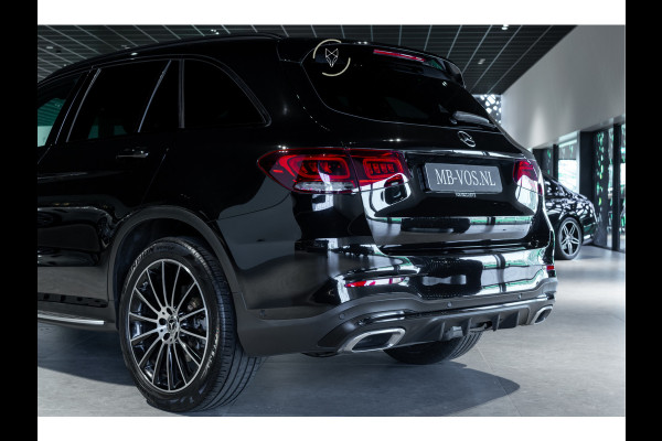 Mercedes-Benz GLC 200 4-M AMG Night|Panorama|20"|Trekhaak|MBUX|Spoorpakket|Sfeerverlichting|Treeplanken|New Service