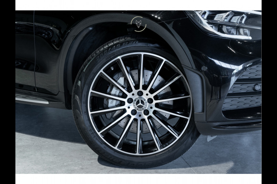 Mercedes-Benz GLC 200 4-M AMG Night|Panorama|20"|Trekhaak|MBUX|Spoorpakket|Sfeerverlichting|Treeplanken|New Service