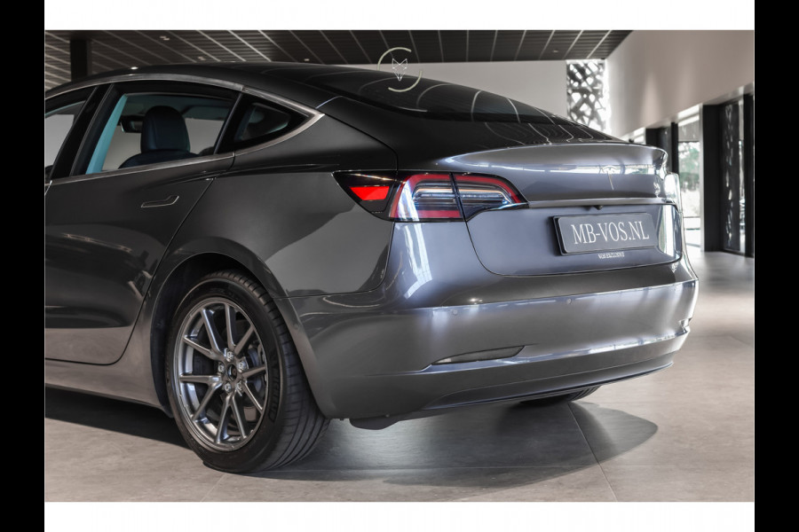 Tesla Model 3 Standard RWD Plus 60 kWh Pano|Leder|Autopilot|Camera|Verw Stln| 18"lmv|NL auto|SOH 85%