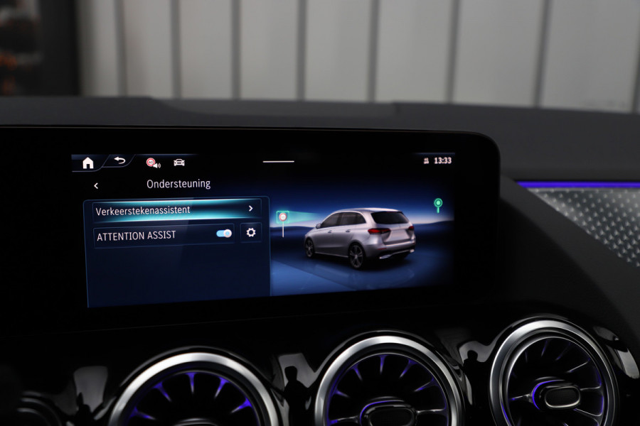 Mercedes-Benz B-Klasse 250e Luxury Line | 218PK | Keyless-go | Sfeerverlichting | ACC | Stuurwielverw. | Standkachel | 2024.