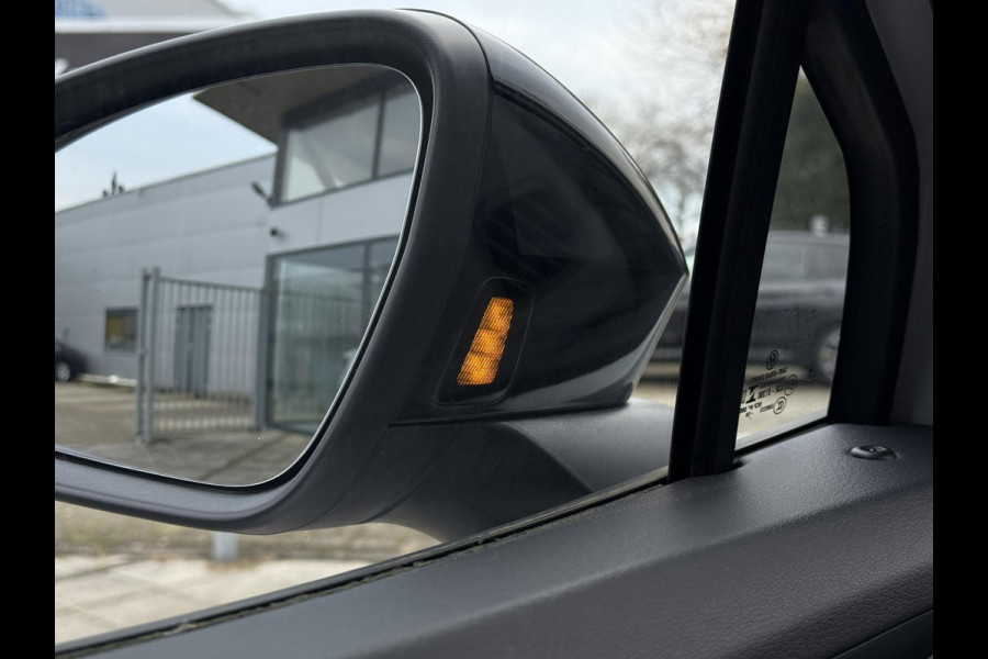 Volkswagen ID.4 First Max 77 kWh | Panorama | IQ-Light | 360 Camera |