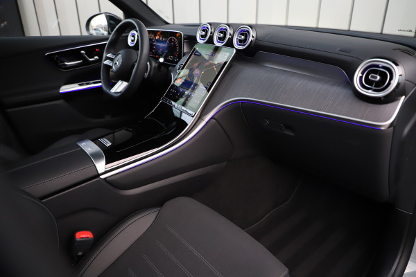 Mercedes-Benz GLC 400e AMG 4-Matic | 381PK | Head-up | Keyless-go | Pano | Sfeerverlichting | Burmester | Digital-light | Trekhaak | 2024.