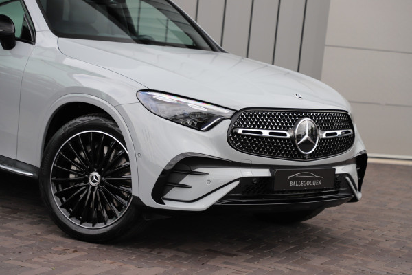 Mercedes-Benz GLC 400e AMG 4-Matic | 381PK | Head-up | Keyless-go | Pano | Sfeerverlichting | Burmester | Digital-light | Trekhaak | 2024.
