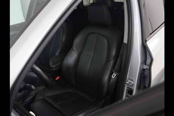 BMW X1 sDrive18i High Executive | Head-Up | Trekhaak | Leder | Stoelverwarming | Sportstoelen | Full LED | Park Assist | Climate control | Bluetooth | Navigatie | Cruise control