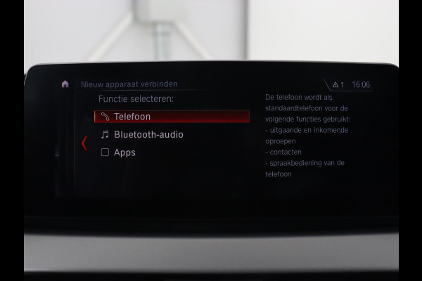 BMW X1 sDrive18i High Executive | Head-Up | Trekhaak | Leder | Stoelverwarming | Sportstoelen | Full LED | Park Assist | Climate control | Bluetooth | Navigatie | Cruise control