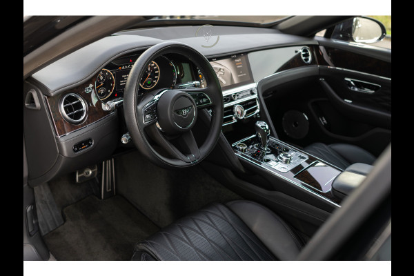 Bentley Flying Spur 4.0 V8 Exclusive|Mulliner|Blackline|Naim Sound