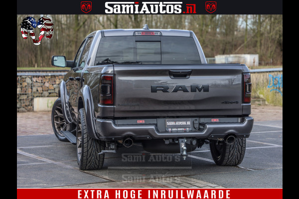 Dodge Ram 1500 Laramie Sport 5.7 V8 HEMI 402PK 4x4 | Panorama dak | 12' Scherm |Granite Crystal Metallic | Crew Cab | 5 Persoons | Dubbele Cabine | DC | VOORRAAD NR 2522 - 41248 |