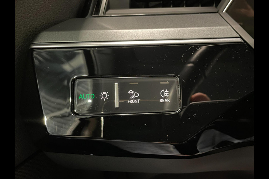 Audi e-tron Sportback 55 Quattro Business 95 kWh|GROTE ACCU|CAMERA|ELEK. INTERIEUR+A+KLEP|CLIMATE,CRUISE|IN.BTW|1eEIG.|NL-AUTO|NAP
