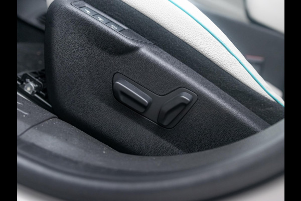 Fiat 600 1.2 Hybrid 110pk La Prima | Leder | Stoelmassage | Camera | Carplay | Adapt. Cruise | Winter Pack