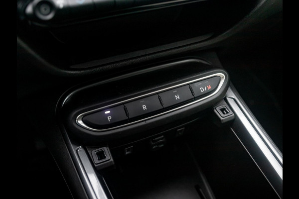 Fiat 600 1.2 Hybrid 110pk La Prima | Leder | Stoelmassage | Camera | Carplay | Adapt. Cruise | Winter Pack