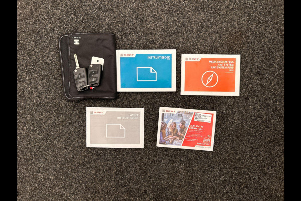 Seat Leon ST 1.0 EcoTSI Style Business Intense Automaat * Origineel Nederlands * Carplay Navigatie Climate-control Cruise