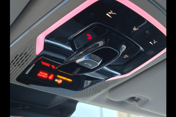 Lynk & Co 01 1.5 Black Edition Panoramadak/360° Camera/ACC/Stoelverwarming