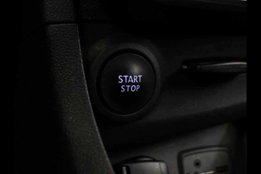 Renault Clio Estate 0.9 TCe Intens Sport (NAVI,CLIMATE,CRUISE,PDC,GETINT,BLUETOOTH,ELEKTRISCH PAKKET,SPORTSTOELEN,LM VELGEN)