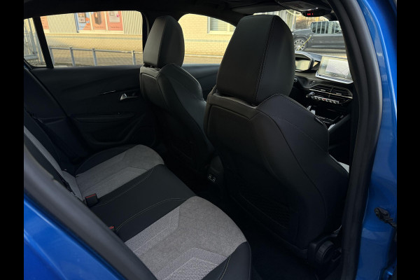 Peugeot e-208 EV GT 350 50 kWh | Panorama | Camera | Stoelverwarming |