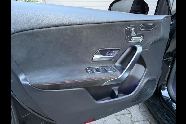 Mercedes-Benz A-Klasse AMG 220 | Pano |Night| Sfeerverlichting |