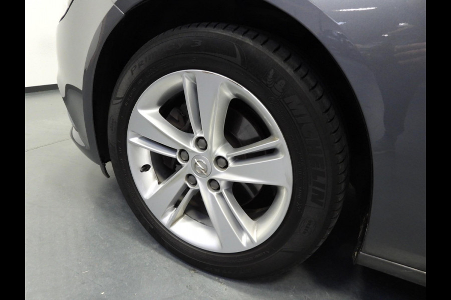 Opel Insignia Sports Tourer 1.5 Turbo Business Executive NAVI/CAMERA/WINTERPACK/17"LMV!