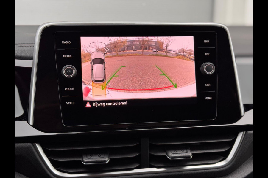 Volkswagen T-Roc 1.5 TSI 3x R-Line AppleCarPlay/Camera/Blindspot