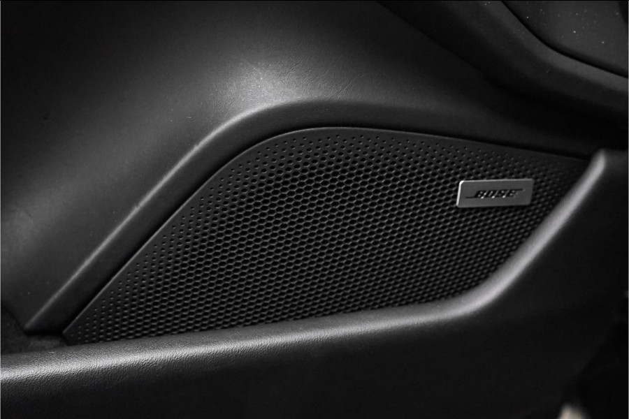 Porsche Taycan Cross Turismo 4 93 kWh Luchtvering Pano HUD Bose 1e Eig Ori NL