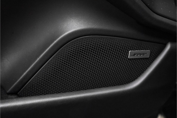 Porsche Taycan Cross Turismo 4 93 kWh Luchtvering Pano HUD Bose 1e Eig Ori NL