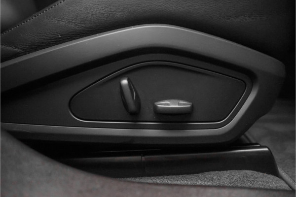 Porsche Taycan Cross Turismo 4 93 kWh Luchtvering Pano HUD Bose 1e Eig Ori NL