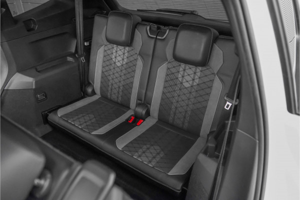 Volkswagen Tiguan Allspace 1.5 TSI R-Line 7-Pers Pano Camera 19"