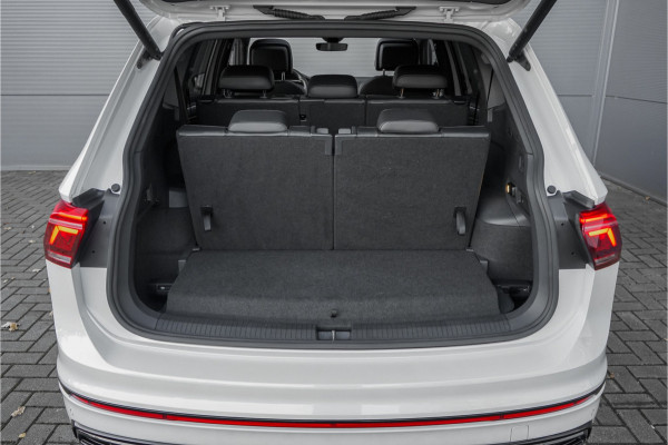 Volkswagen Tiguan Allspace 1.5 TSI R-Line 7-Pers Pano Camera 19"