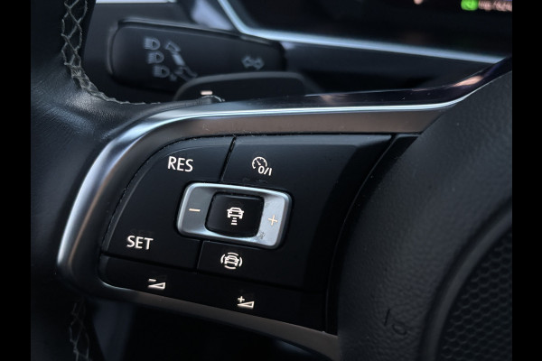 Volkswagen Tiguan Allspace 1.5 TSI Highline Business R 7p. | Pano | Elektrische Trekhaak | Memory Stoelen | Leer