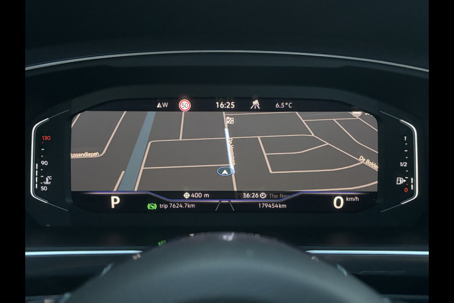 Volkswagen Tiguan Allspace 1.5 TSI Highline Business R 7p. | Pano | Elektrische Trekhaak | Memory Stoelen | Leer