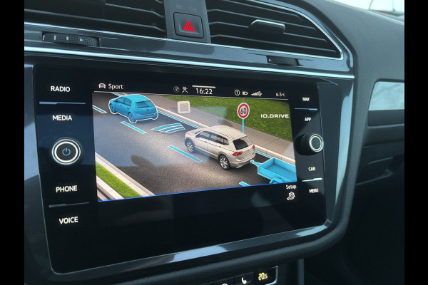 Volkswagen Tiguan Allspace 1.5 TSI Highline Business R 7p. | Pano | Elektrische Trekhaak | Memory Stoelen | Leer