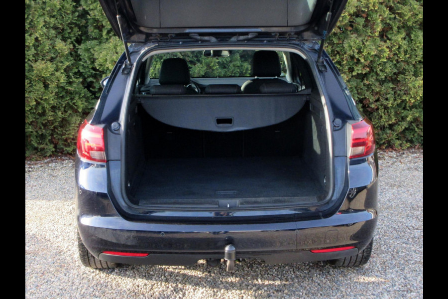 Opel Astra Sports Tourer 1.4 Turbo Innovation*Leder*Trekhaak*