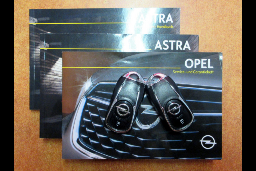 Opel Astra Sports Tourer 1.4 Turbo Innovation*Leder*Trekhaak*