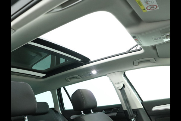 Volkswagen Passat Variant 1.5 TSI Business|Pano|Stoelverwarming|Keyless