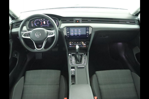 Volkswagen Passat Variant 1.5 TSI Business|Pano|Stoelverwarming|Keyless
