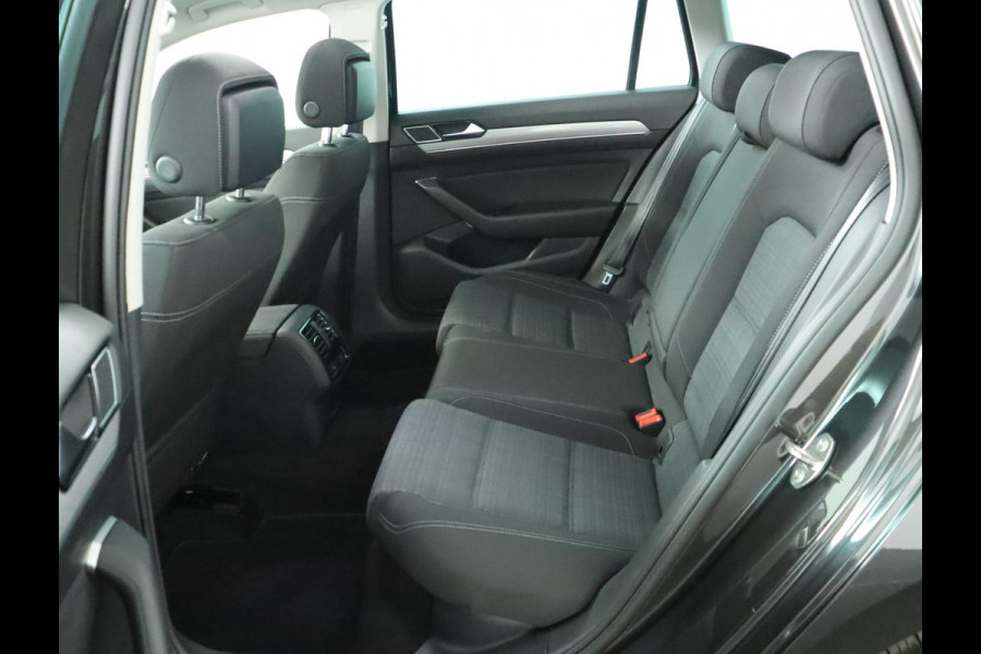 Volkswagen Passat Variant 1.5 TSI Business|Pano|Stoelverwarming|Keyless