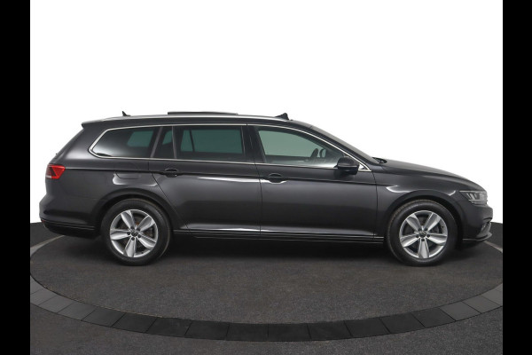 Volkswagen Passat Variant 1.5 TSI Business|Pano|Stoelverwarming|Keyless