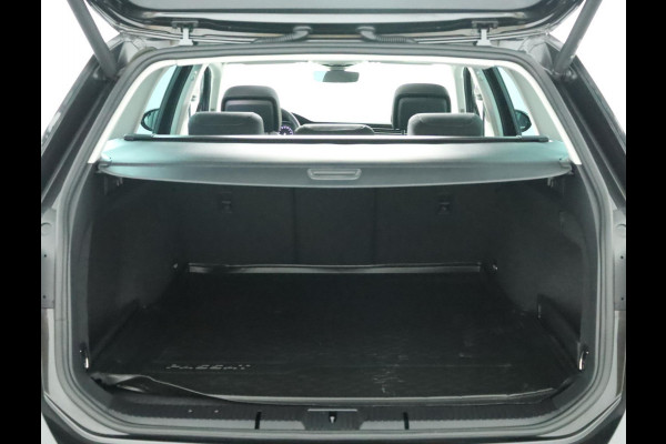 Volkswagen Passat Variant 1.5 TSI Business|Pano|Stoelverwarming|Keyless