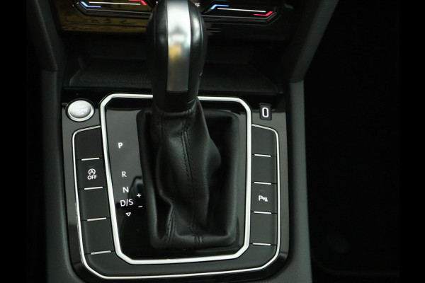 Volkswagen Passat Variant 1.5 TSI Business|Pano|Stoelverwarming|Keyless