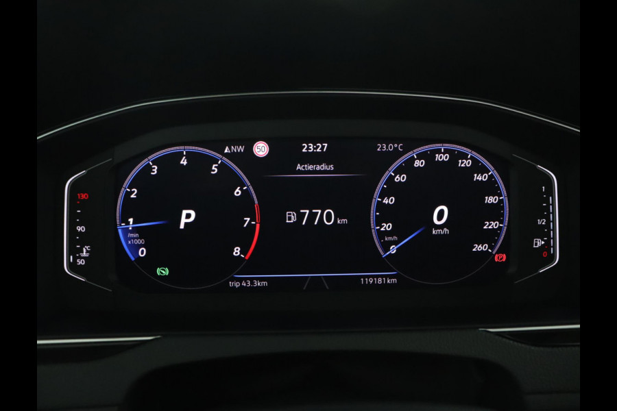 Volkswagen Passat Variant 1.5 TSI Business|Pano|Stoelverwarming|Keyless