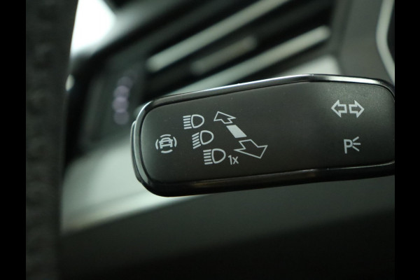 Volkswagen Passat Variant 1.5 TSI Business|Pano|Stoelverwarming|Keyless