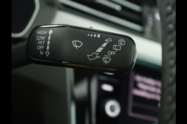 Volkswagen Passat Variant 1.5 TSI Business|Pano|Stoelverwarming|Keyless