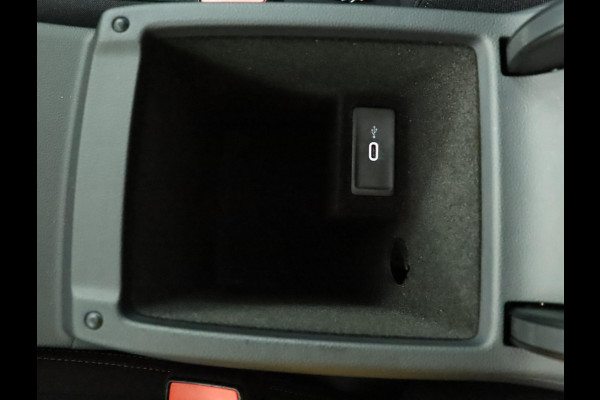 Volkswagen Passat Variant 1.5 TSI Business|Pano|Stoelverwarming|Keyless